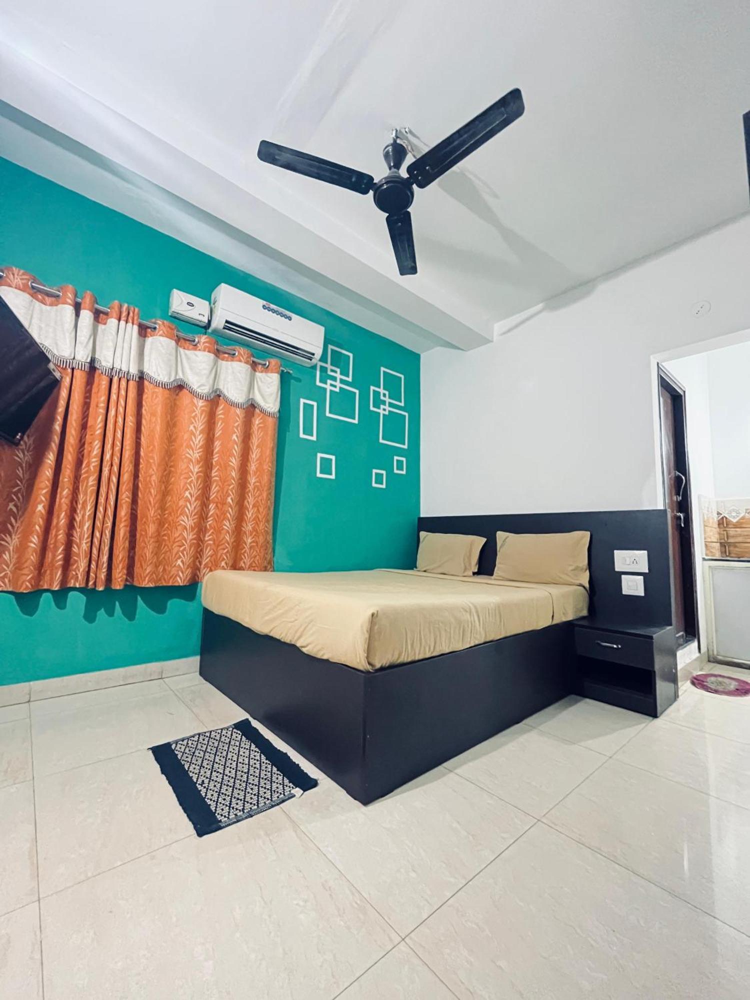 Manjunatha Residency Chikmagalur Room photo